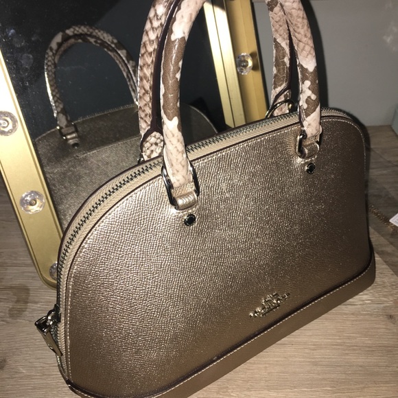 Authentic Coach mini handbag snakeskin👜 - Picture 3 of 6